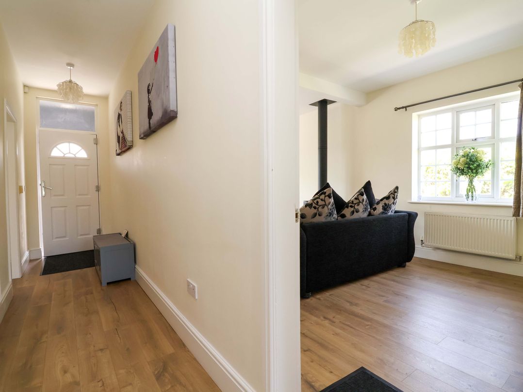 18 Crewe Road
