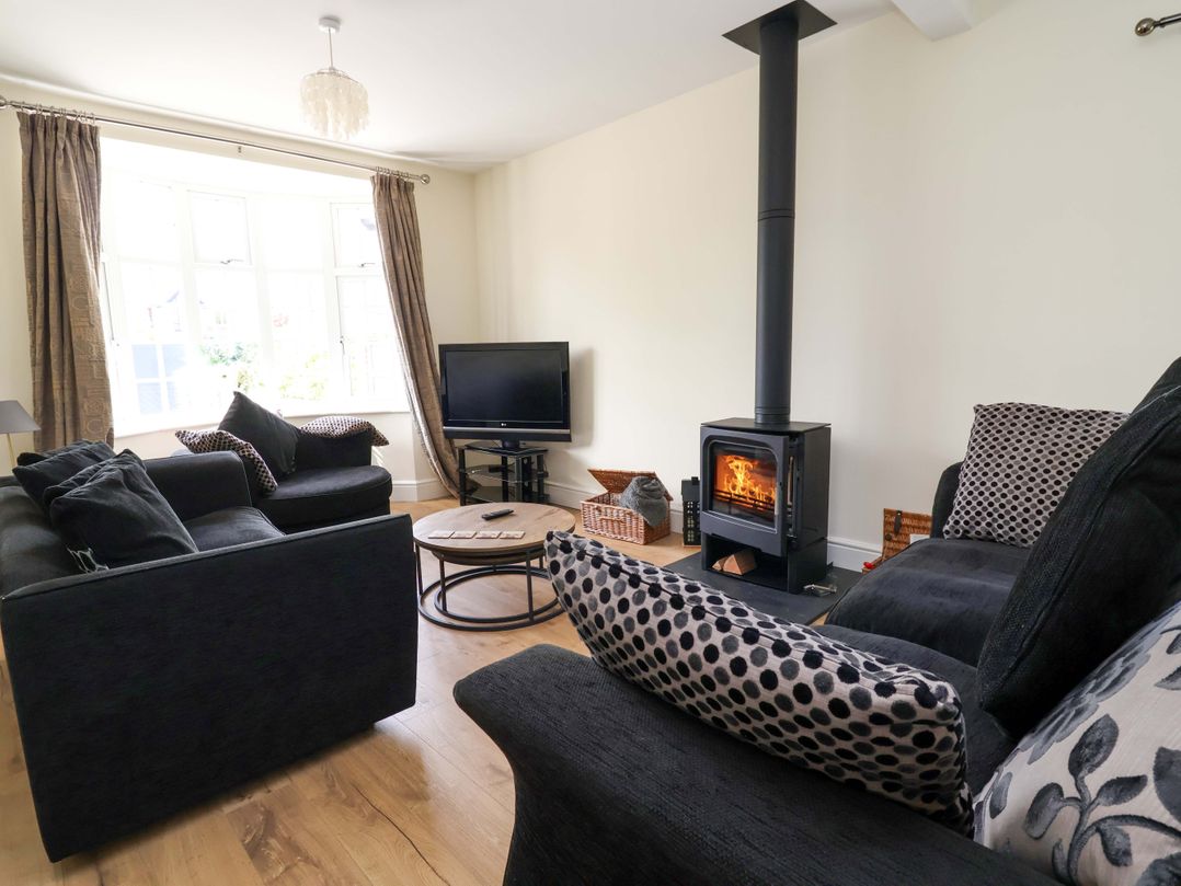 18 Crewe Road