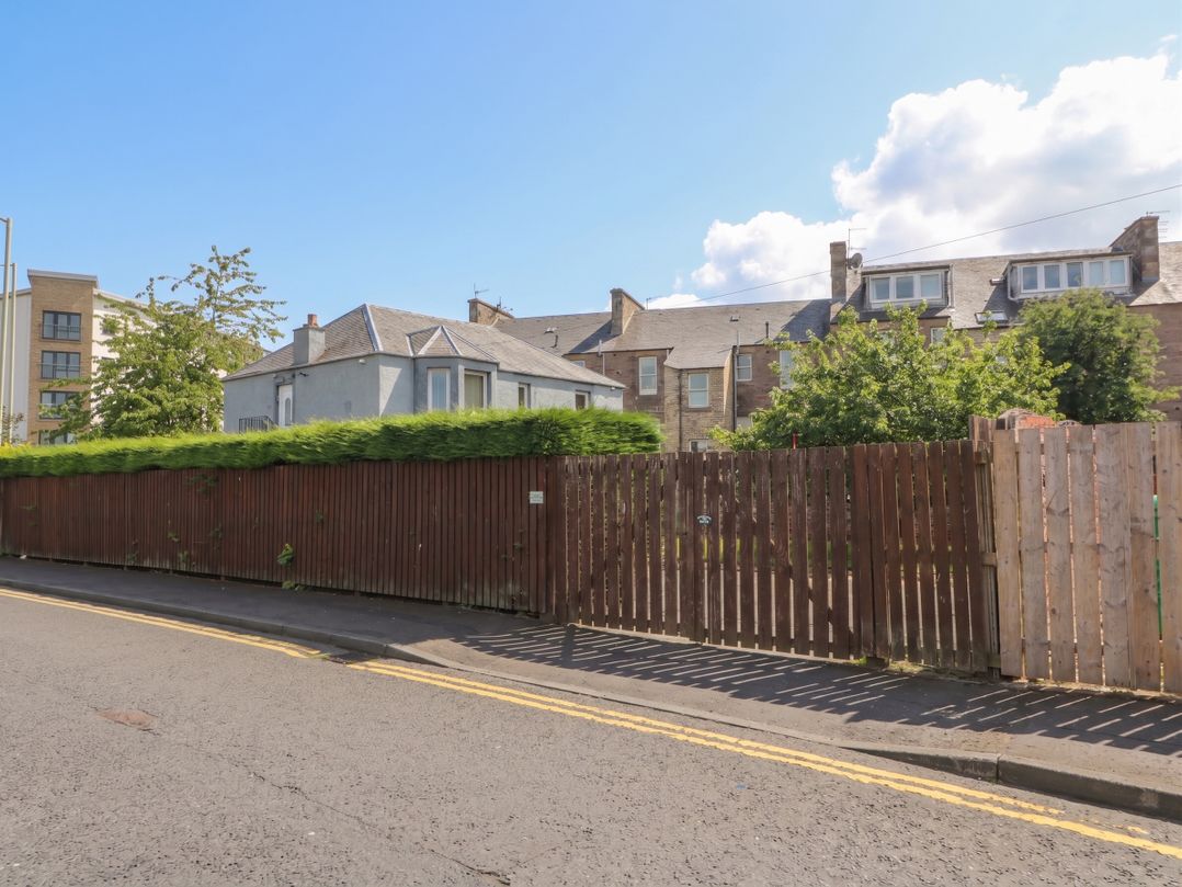 1 St. Catherines Cottages