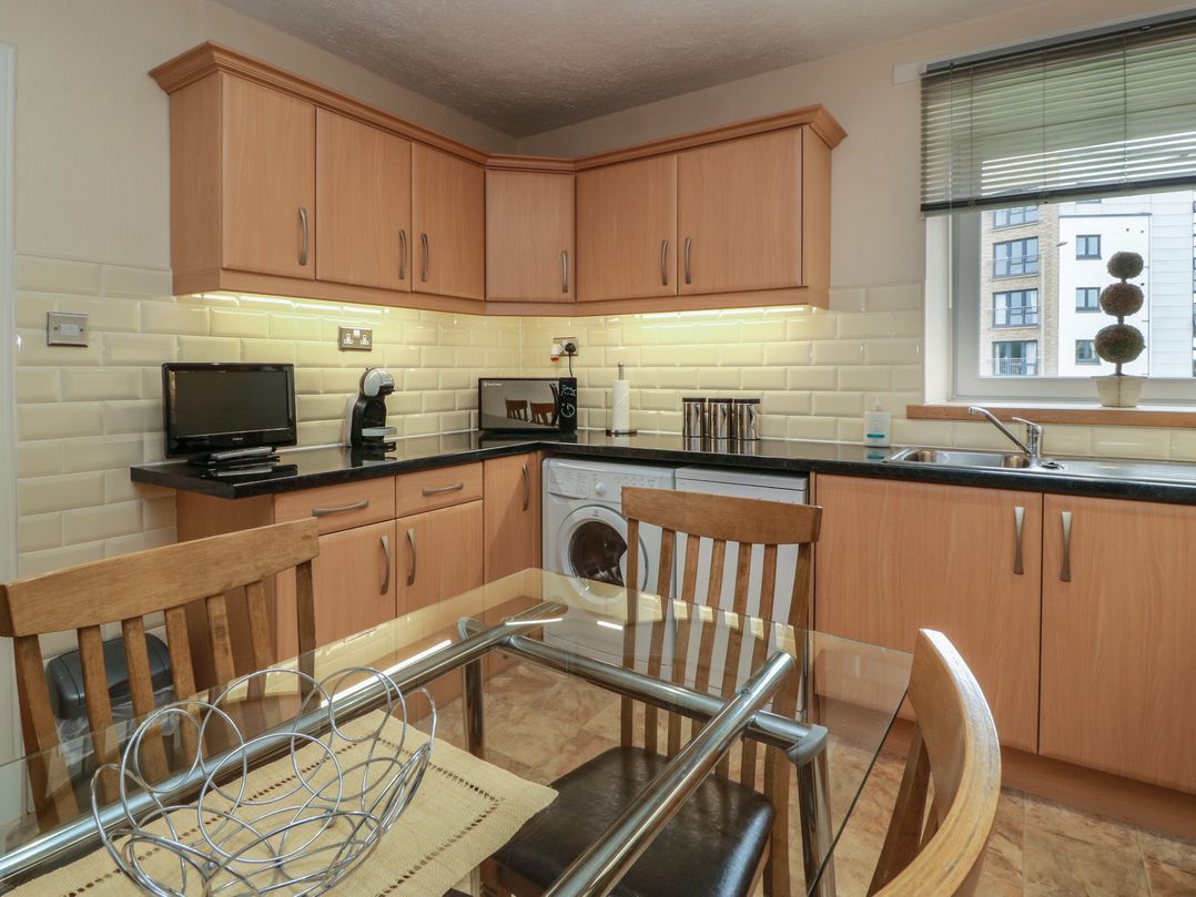 2 St. Catherines Cottages