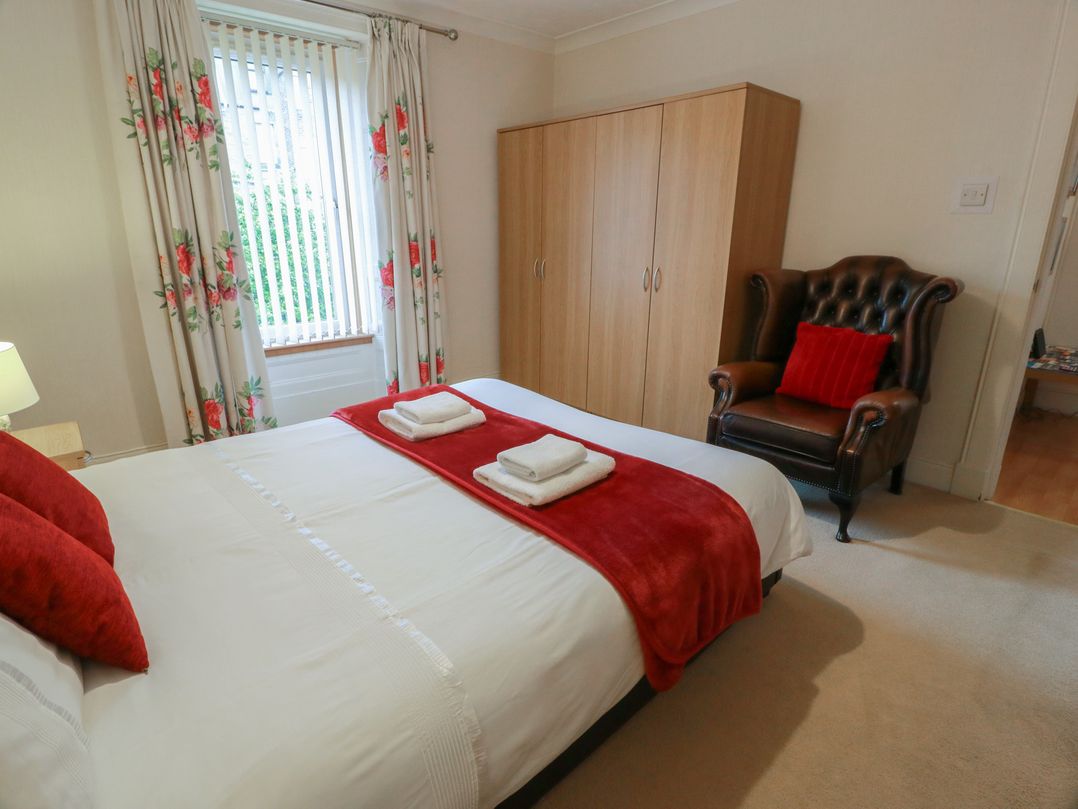 2 St. Catherines Cottages