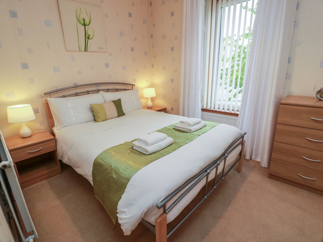 2 St. Catherines Cottages