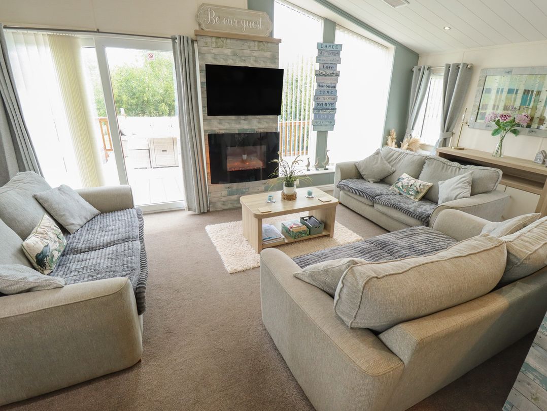 P and M Luxury Lodge BR15