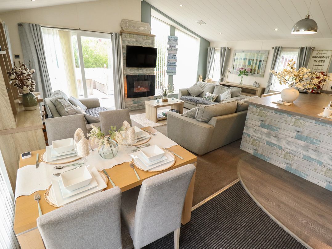 P and M Luxury Lodge BR15