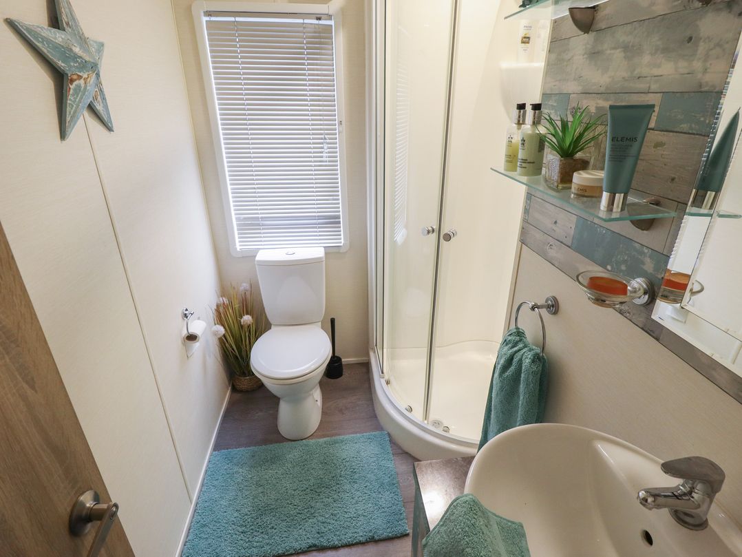 P and M Luxury Lodge BR15