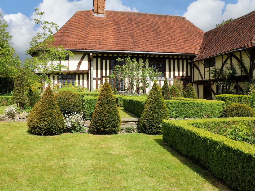 Dukes Place