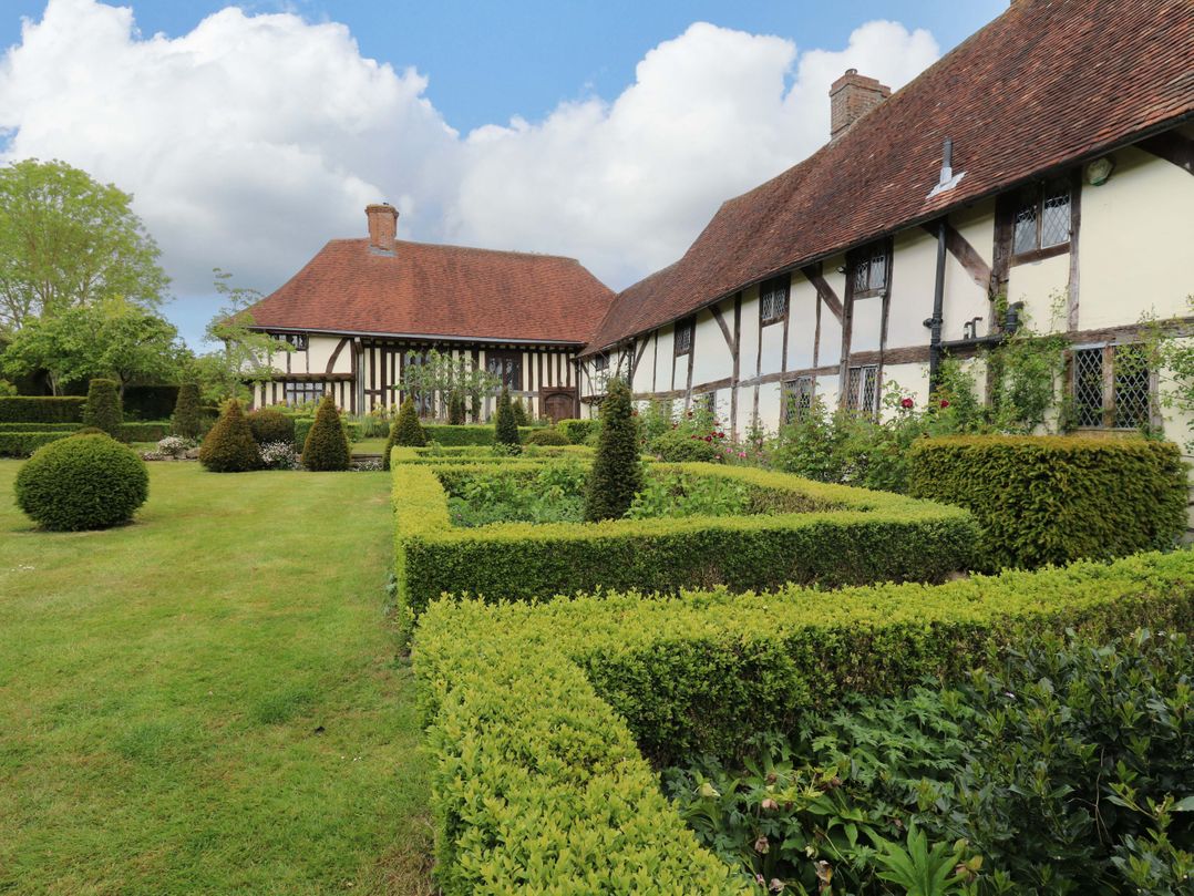 Dukes Place