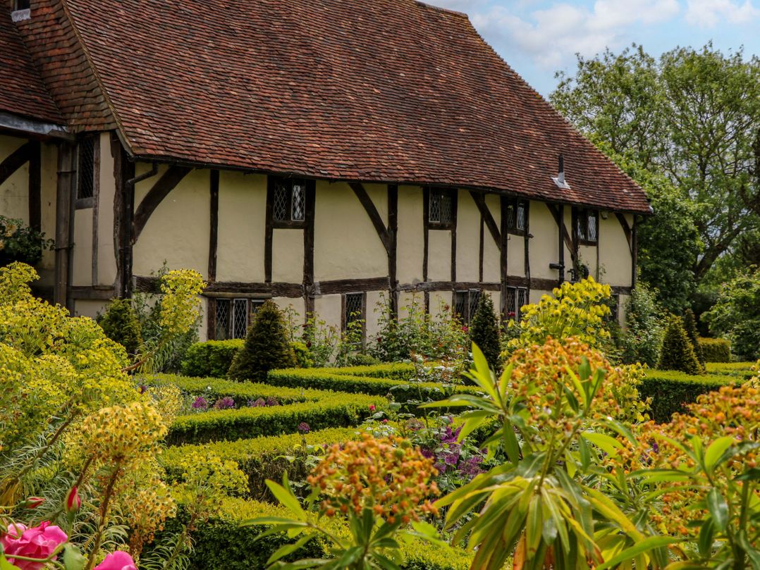 Dukes Place