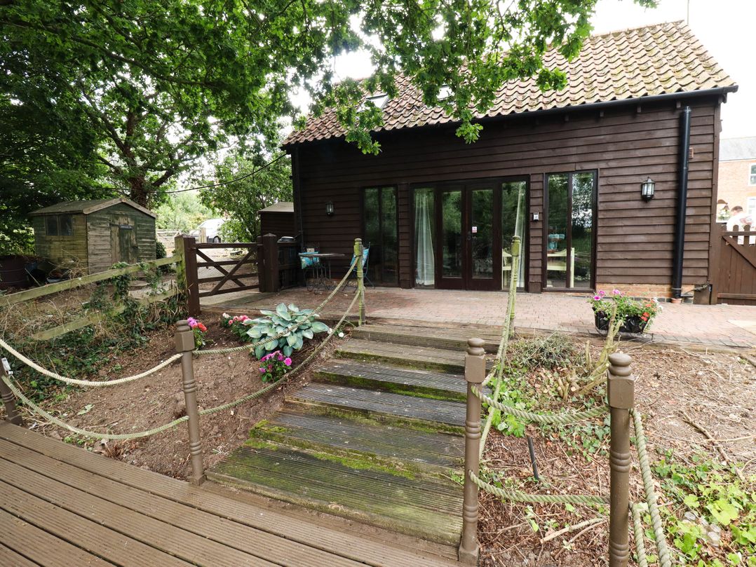 Willow Tree Barn