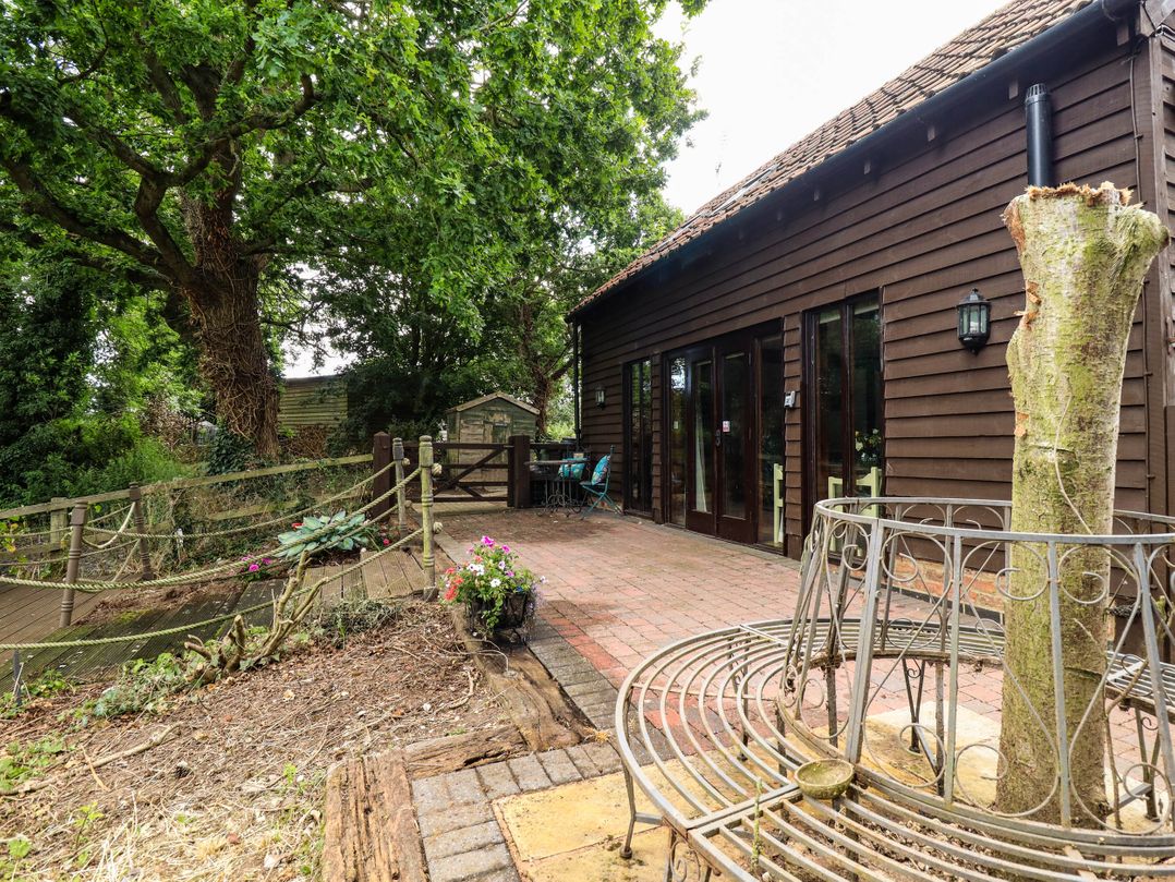 Willow Tree Barn