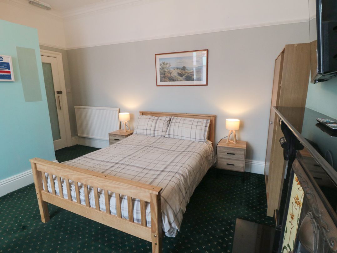 Meltham Guest House
