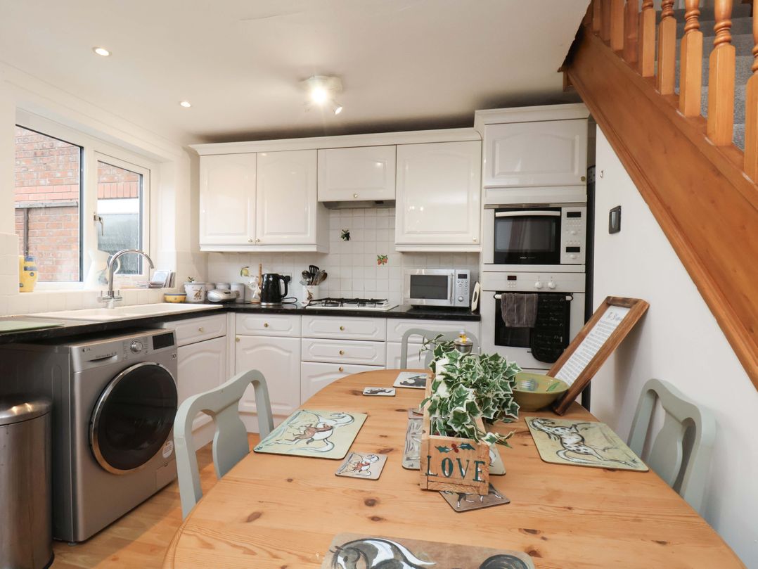 7 Crestbrooke