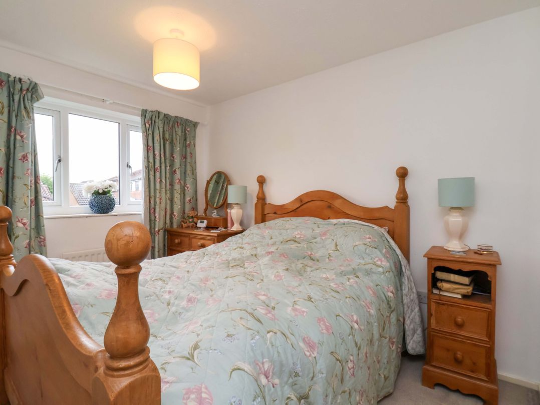 7 Crestbrooke