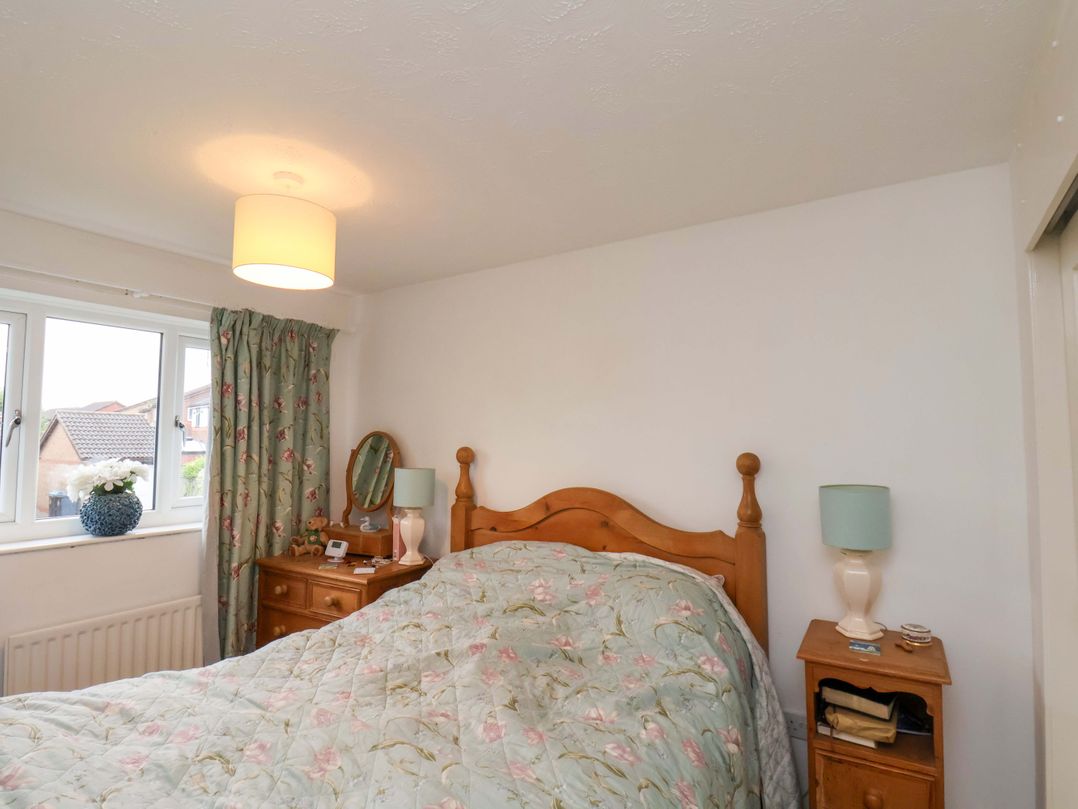 7 Crestbrooke