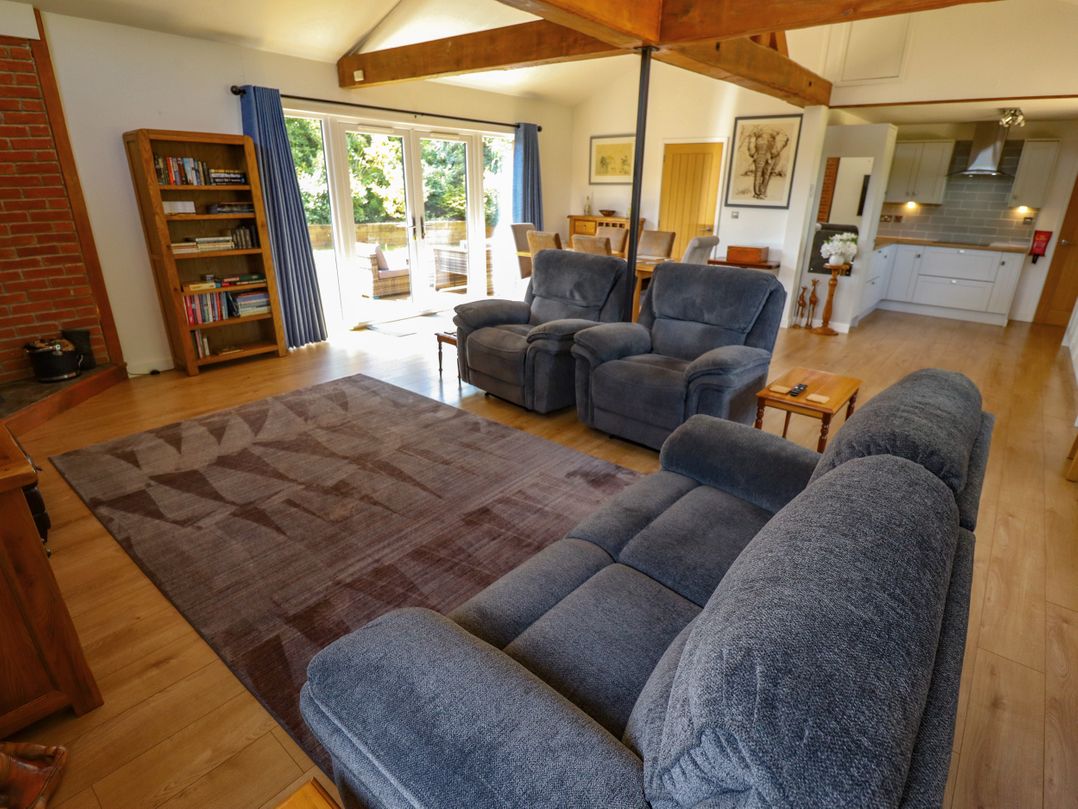 80 Pentney Lakes