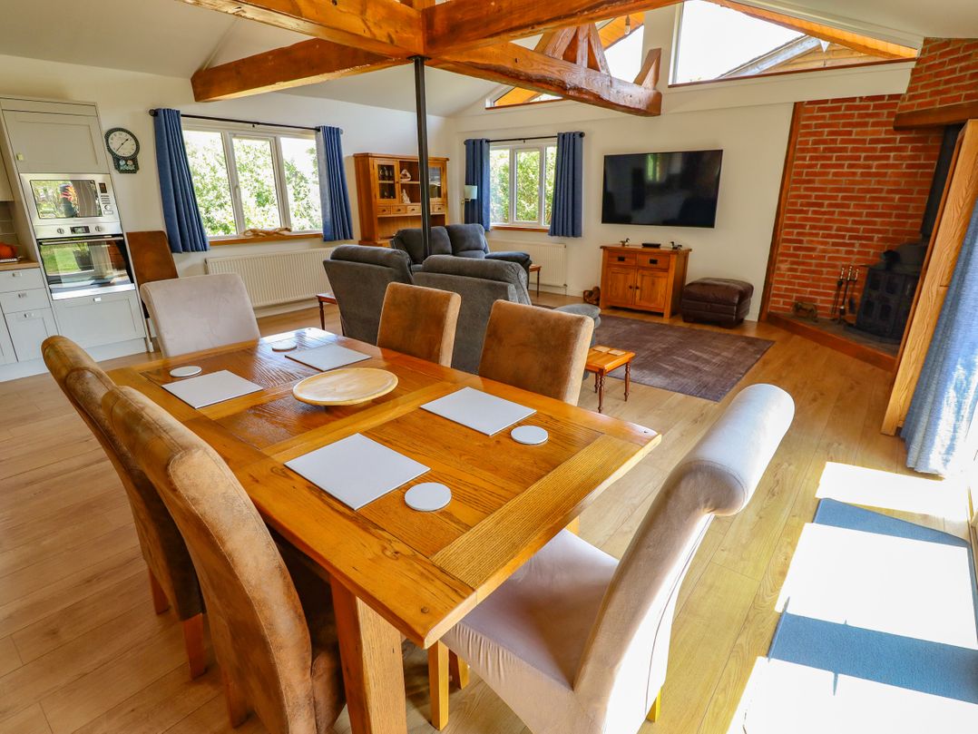 80 Pentney Lakes