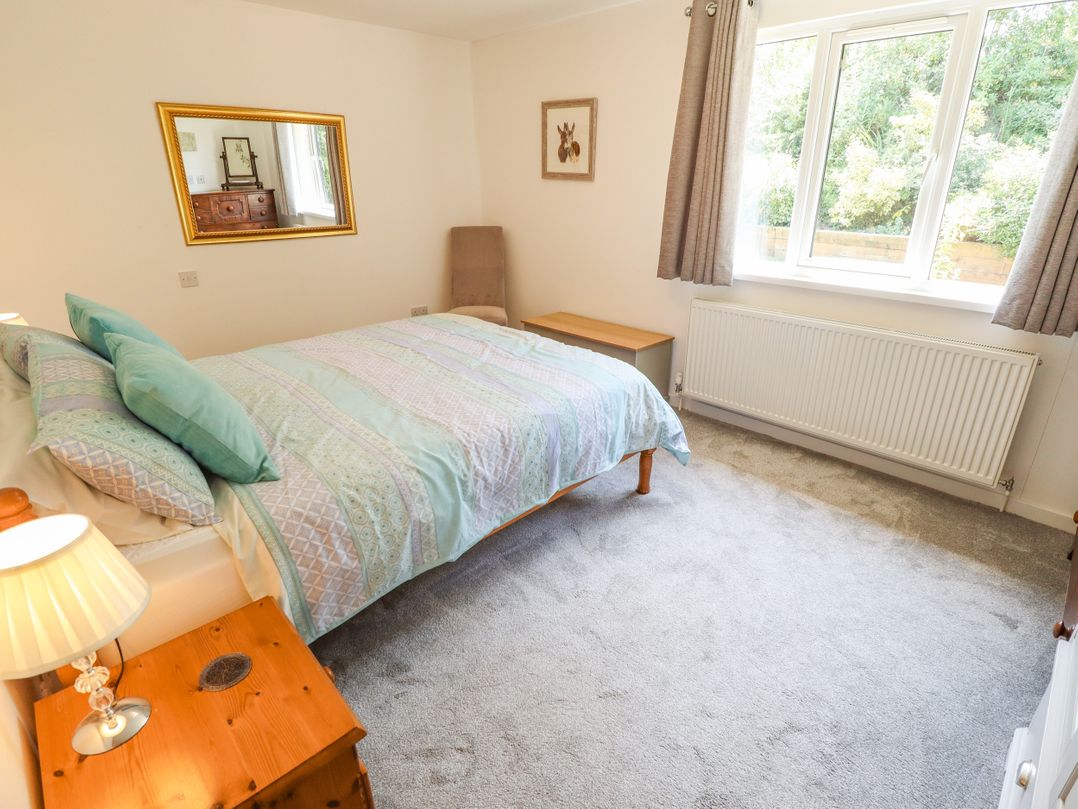80 Pentney Lakes