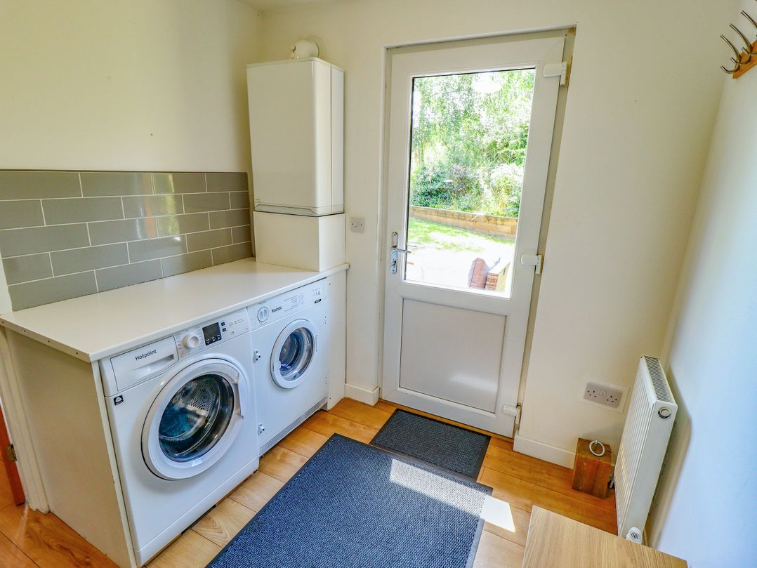 80 Pentney Lakes