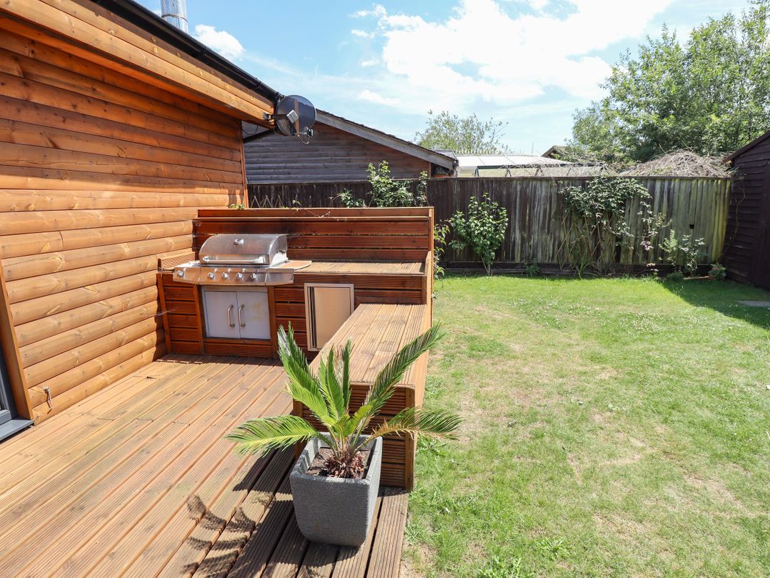 80 Pentney Lakes