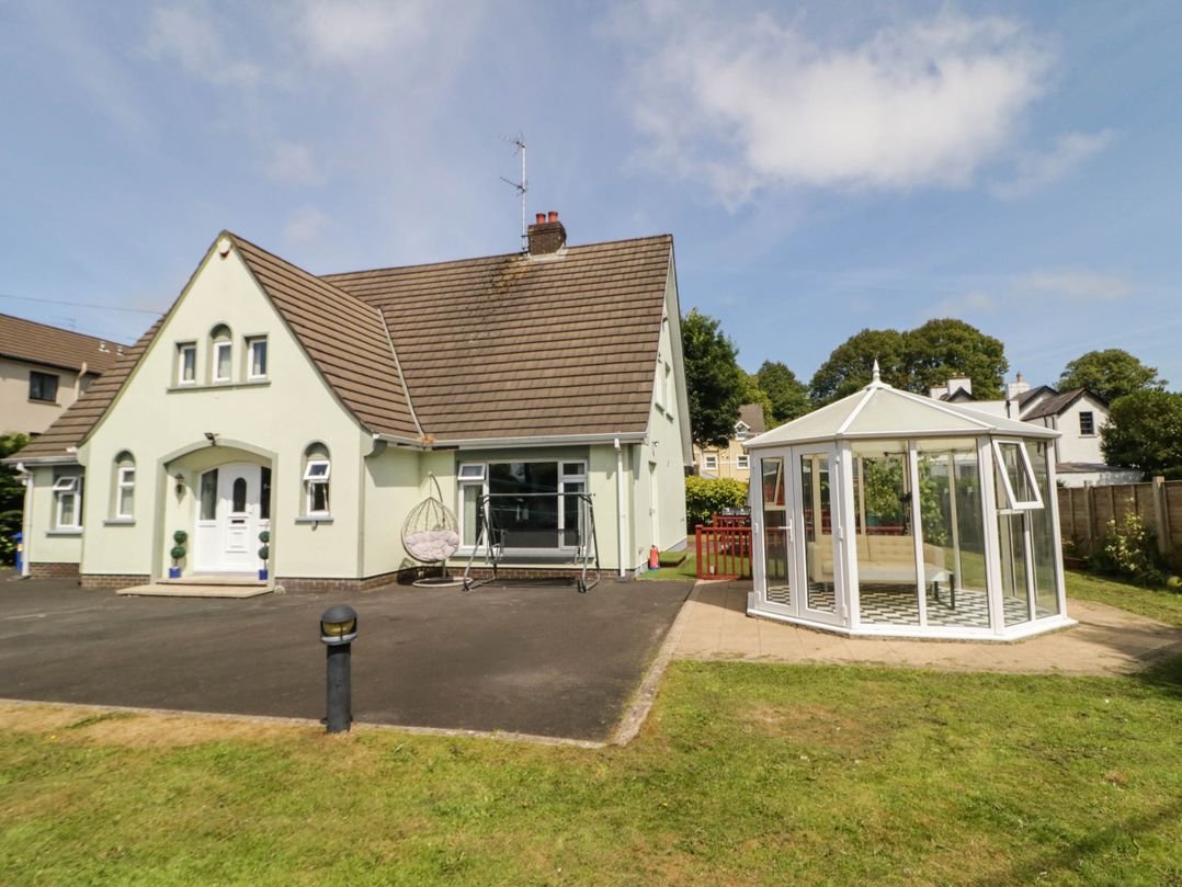 59 Nursery Avenue