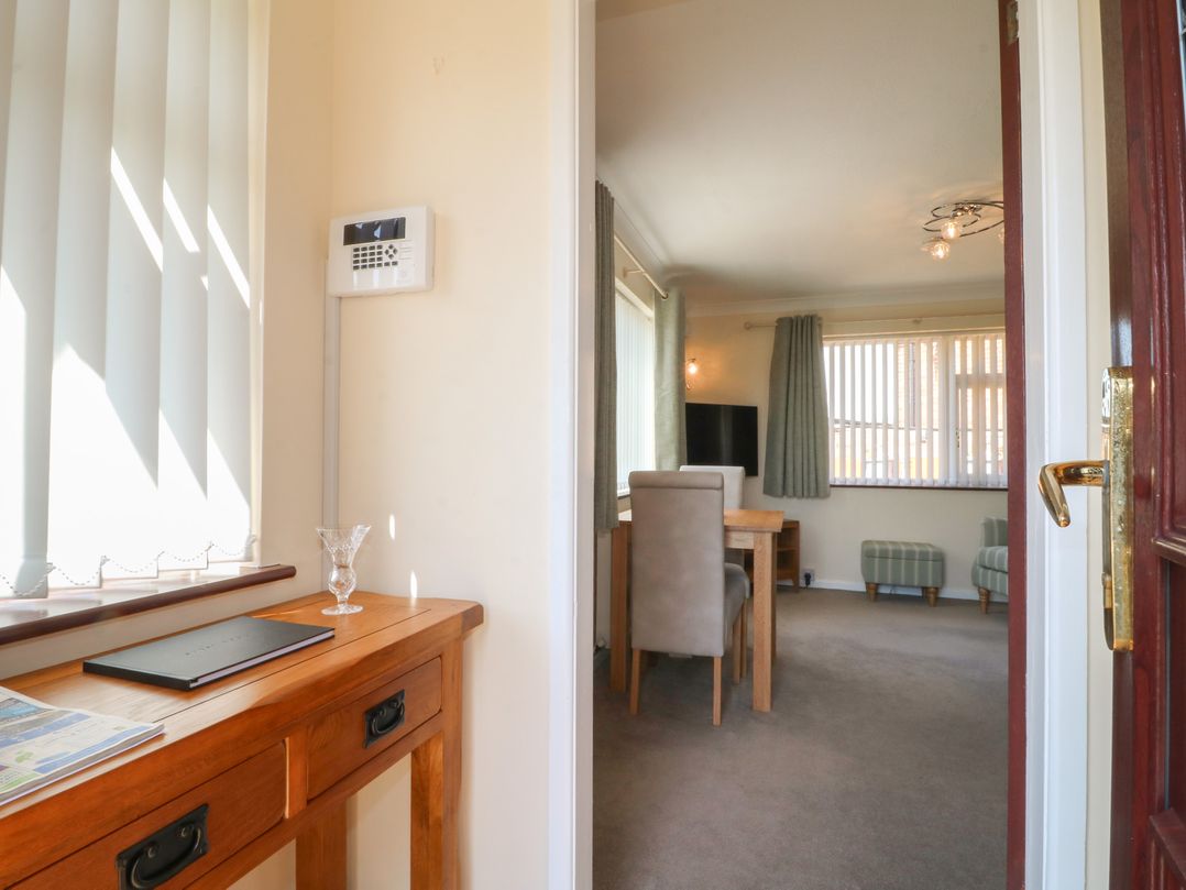 27A Wolds Drive