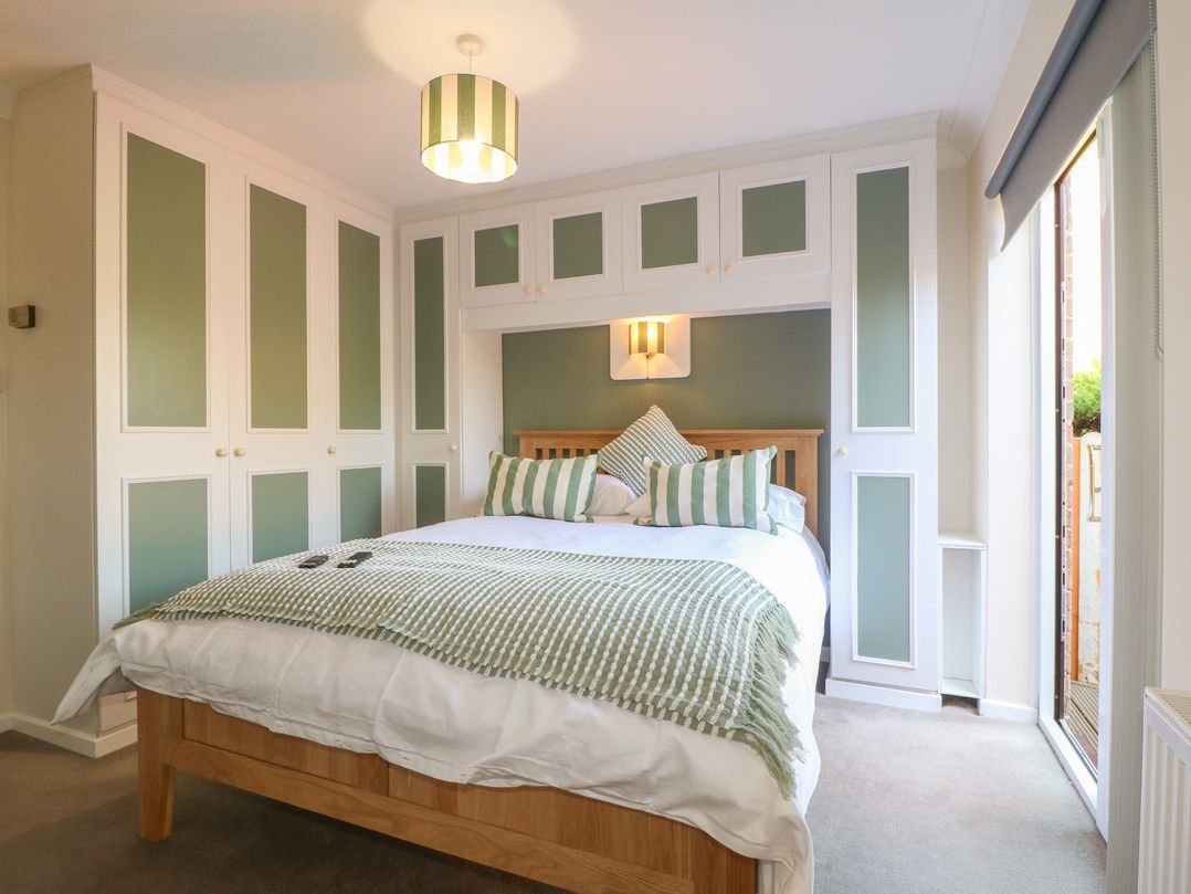 27A Wolds Drive