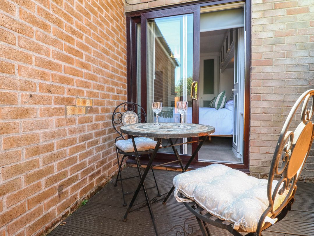 27A Wolds Drive