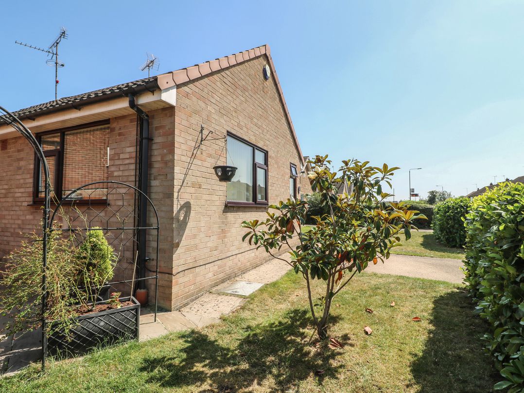 27A Wolds Drive