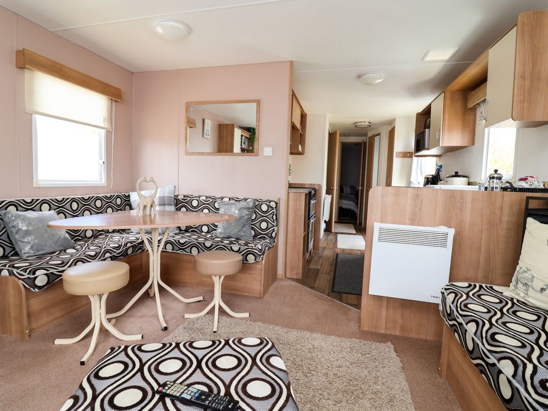 Plot 594