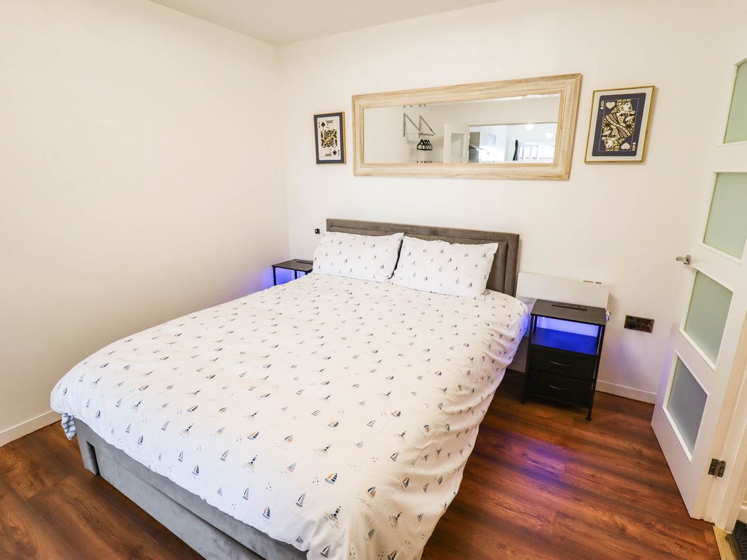 The Ocean House--- Sea Shell