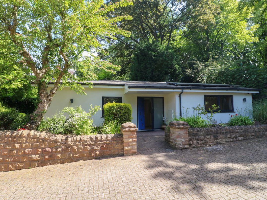 Holiday cottage, Nottingham (Elmcroft)