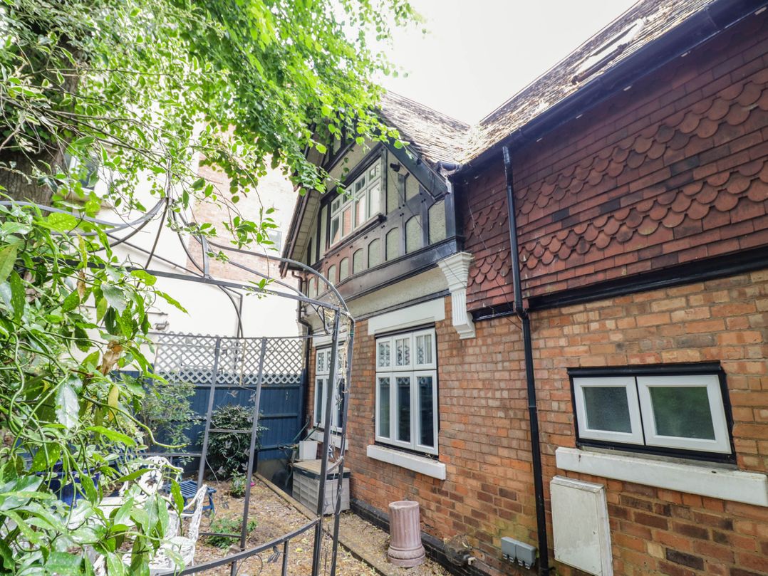 Tudor Lodge