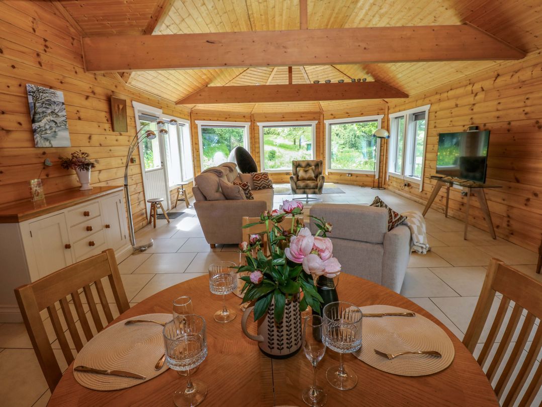 Bulrush Cabin
