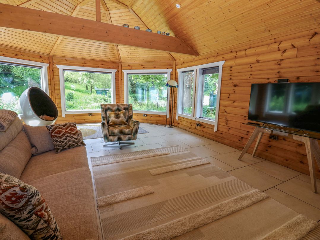 Bulrush Cabin