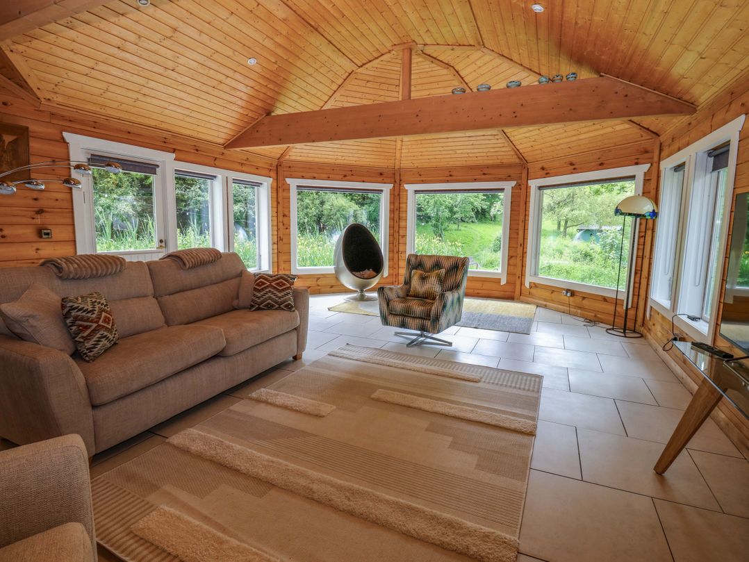 Bulrush Cabin