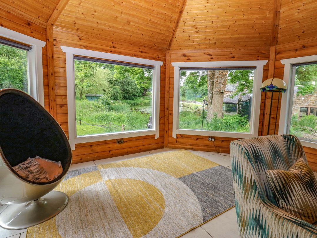 Bulrush Cabin