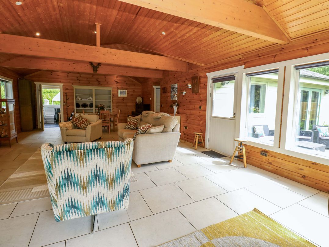 Bulrush Cabin