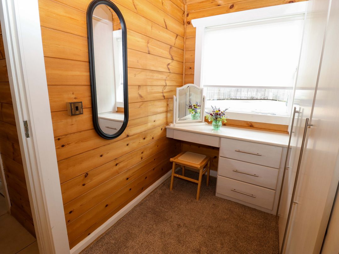 Bulrush Cabin