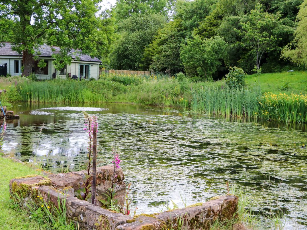 Bulrush Cabin