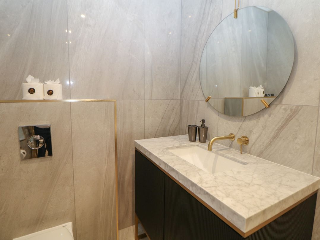 The Chatsworth Suite