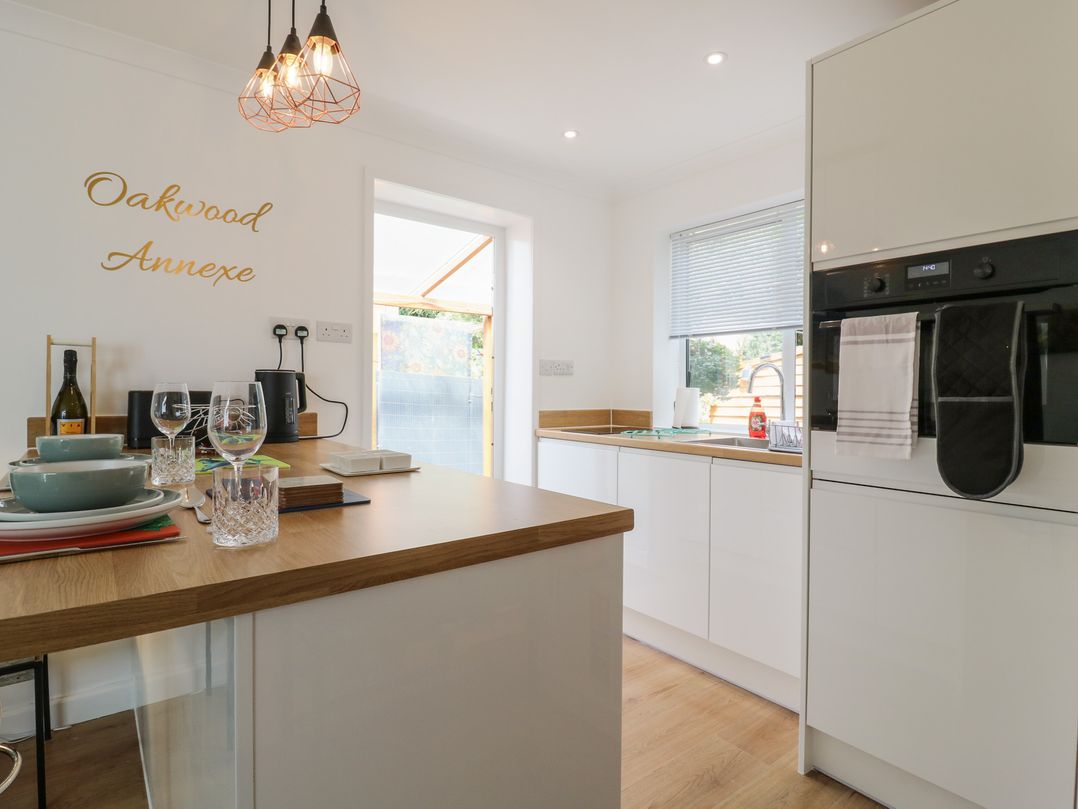 Oakwood Annexe