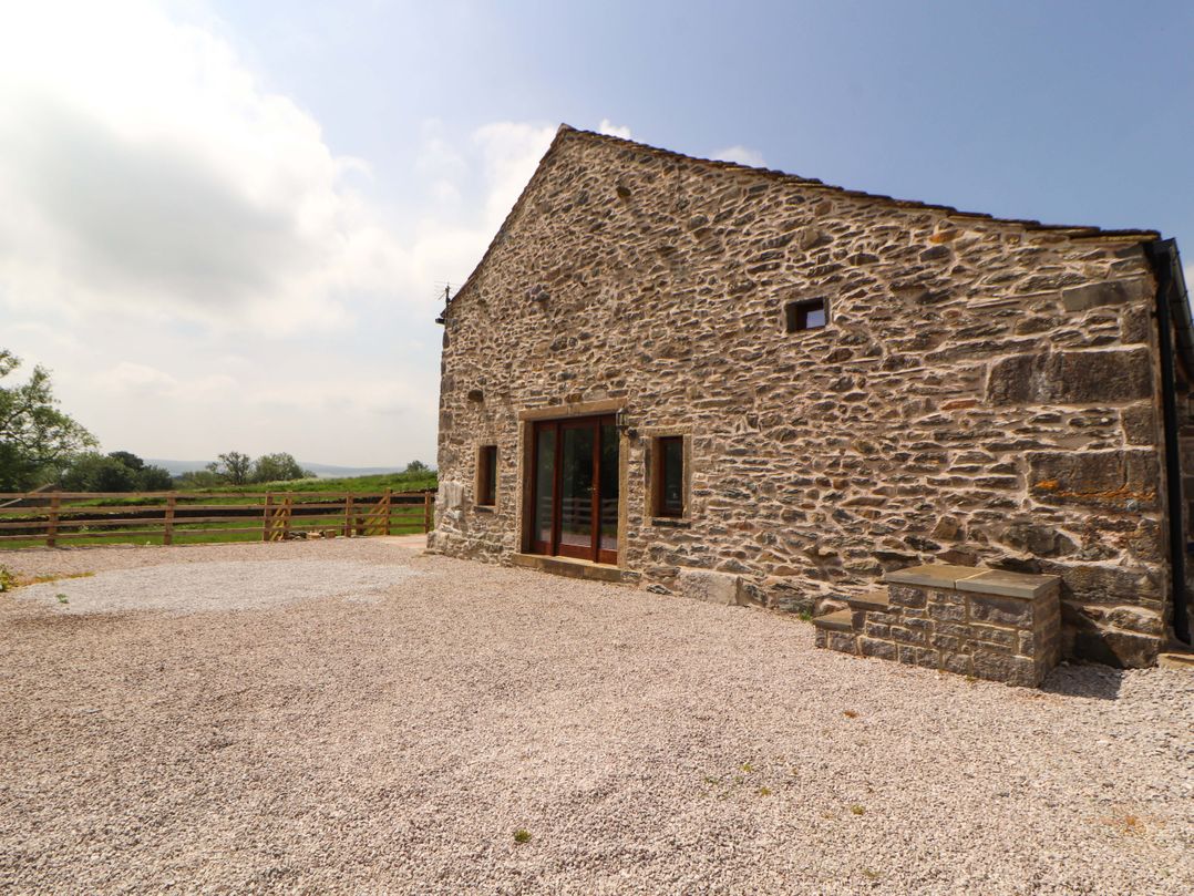 Dam House Barn