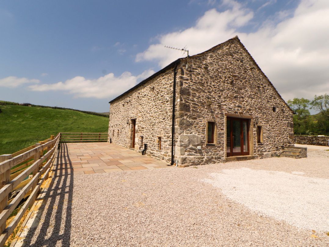 Dam House Barn