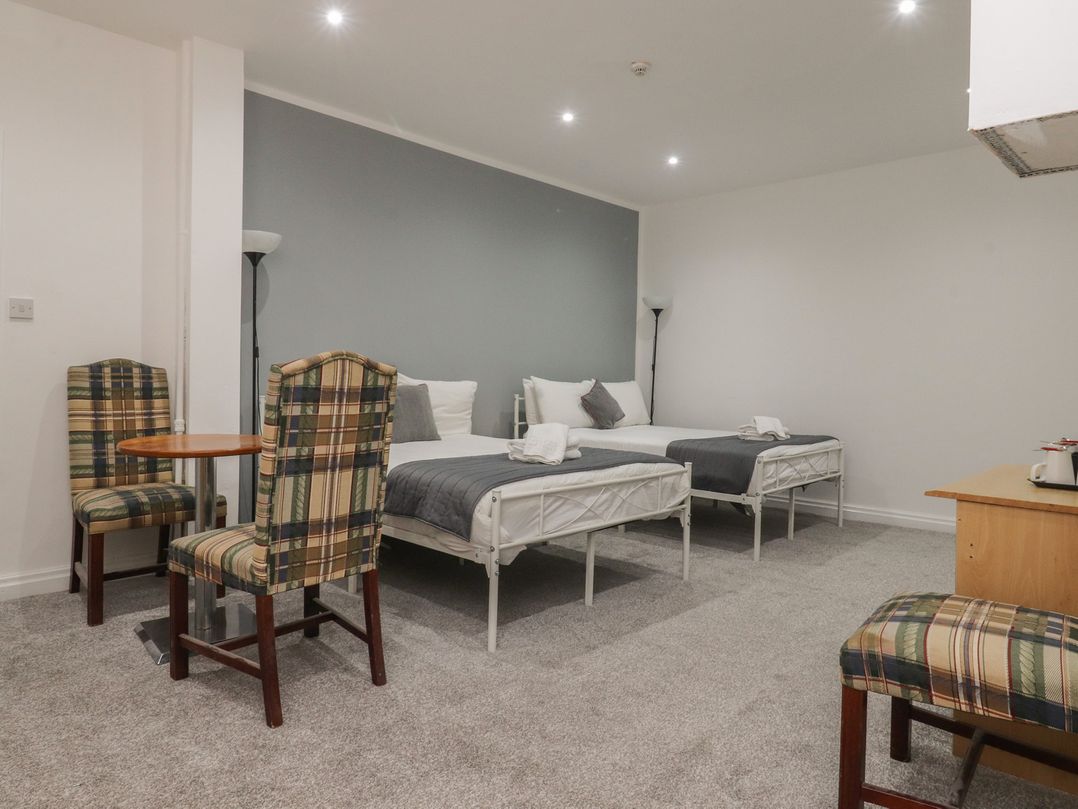 Luxury Winter Gardens Apartment 1