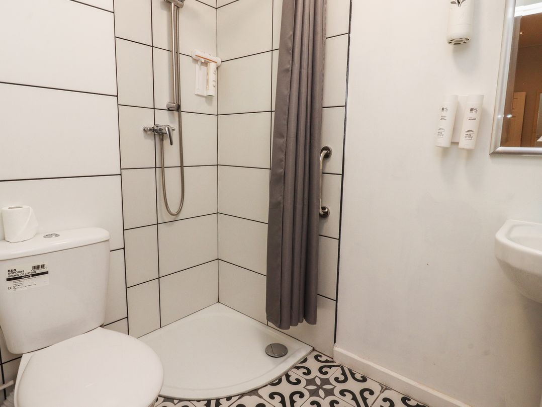 Luxury Winter Gardens Apartment 1