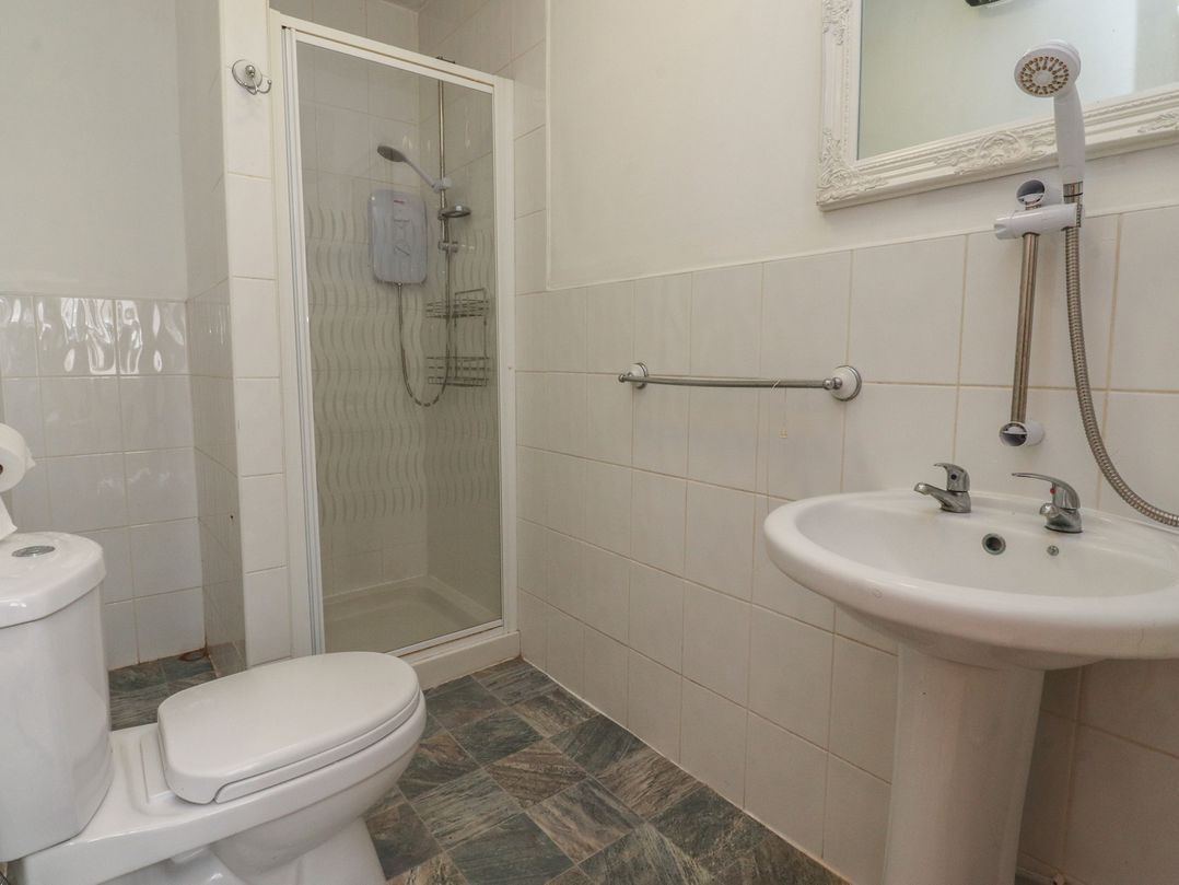 Luxury Winter Gardens Apartment 2