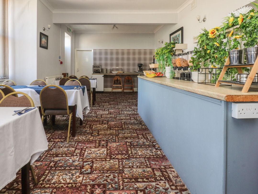Luxury Winter Gardens Apartment 2