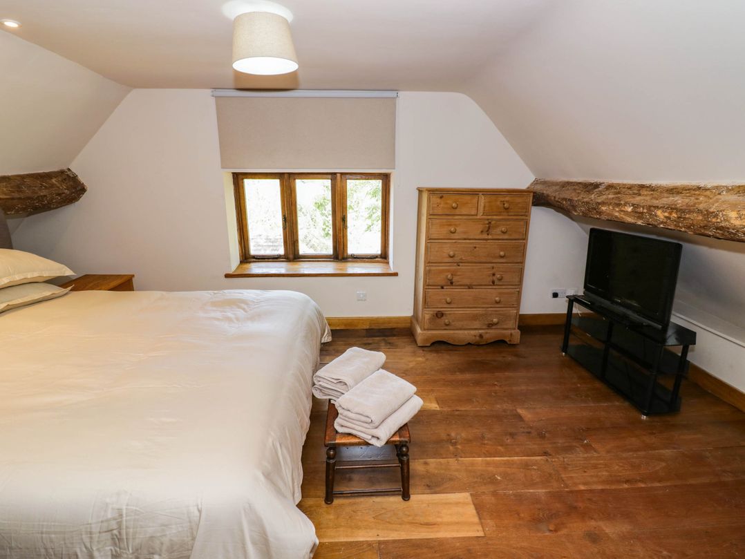 Netherend Barn