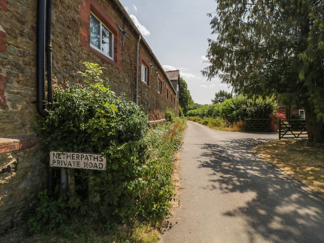 Netherend Barn