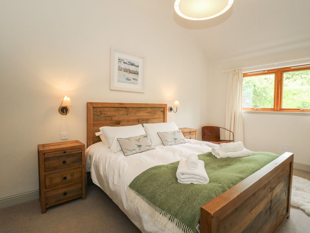 Riverbank Cottage